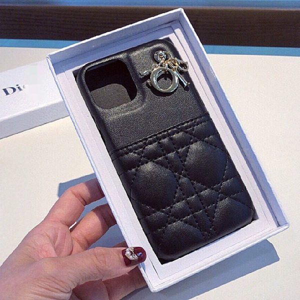 Lady dior iPhone16/16proケース カード収納 iphone15/14pro max ケース ディオール iphone13/12/11ケース ハイブランド 女子 スマホケース レザー おしゃれ